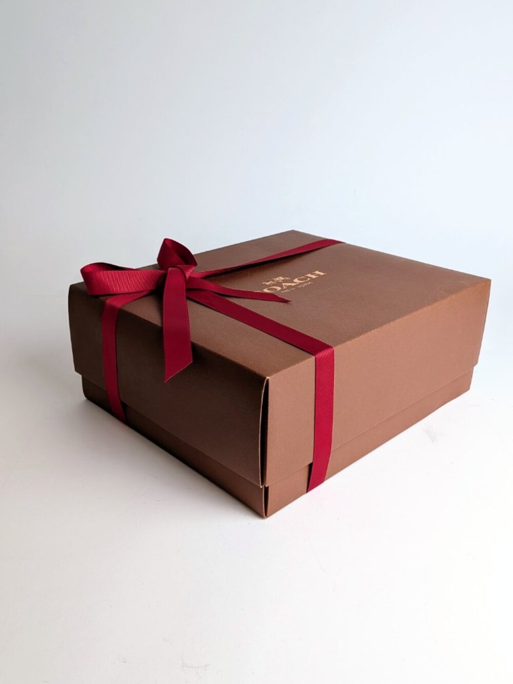 Authentic Coach Gift Box Set with Red Ribbon, Tissue & Sticker - Picture 2 of 6